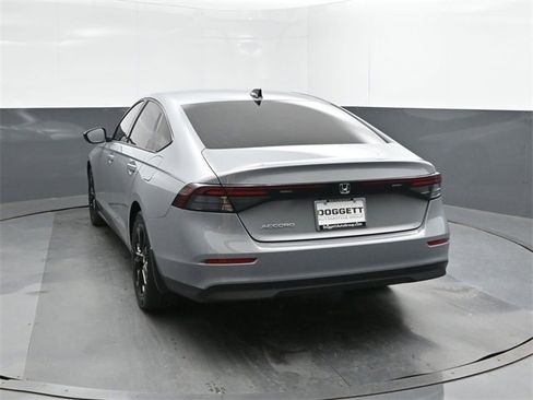 New 2025 Honda Accord SE image 8