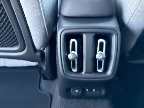 Certified 2024 Volvo C40 P8 Recharge Ultimate image 15