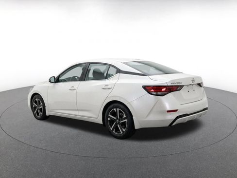Used 2025 Nissan Sentra SV FWD image 7