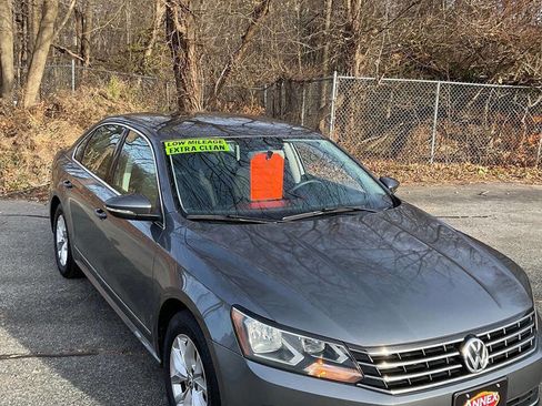 Used 2016 Volkswagen Passat 1.8T S image 7