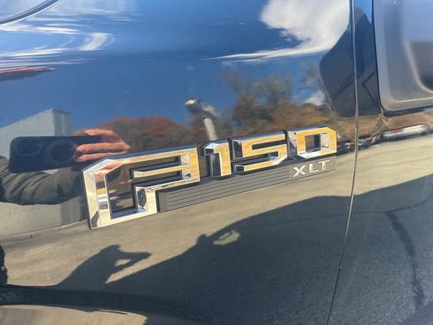 Used 2018 Ford F150 XLT w/ Equipment Group 302A Luxury image 12