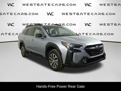 Used 2023 Subaru Outback Premium image 5