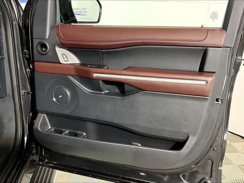 Certified 2024 Ford Expedition Limited image 19