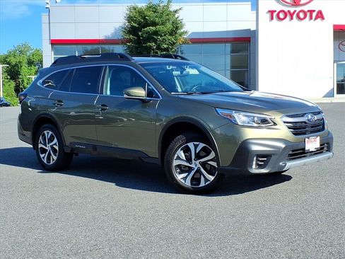 Used 2022 Subaru Outback Limited AWD/4WD image 2