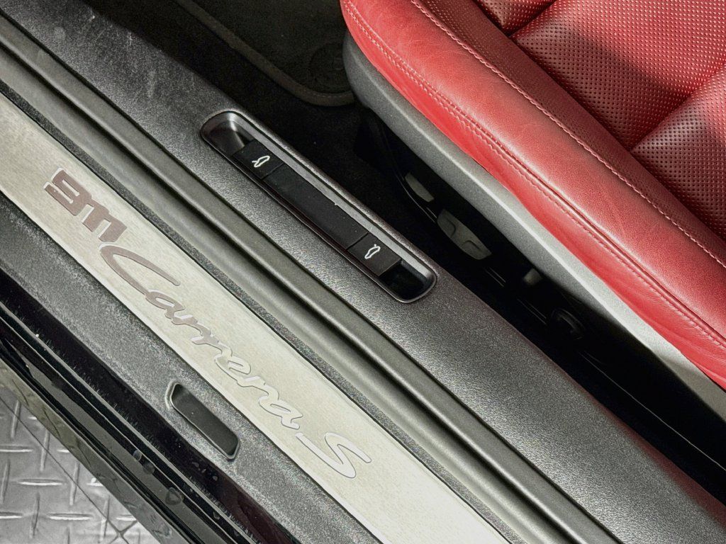 Certified 2022 Porsche 911 Carrera S RWD image 27