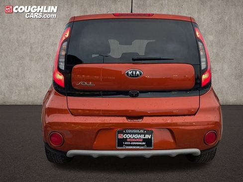Used 2019 Kia Soul + image 6