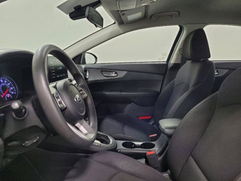 Used 2021 Kia Forte LXS FWD image 17