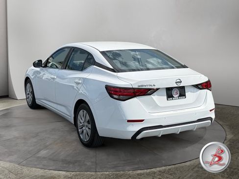 Used 2023 Nissan Sentra S FWD image 5