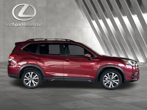 Used 2023 Subaru Forester Limited image 4