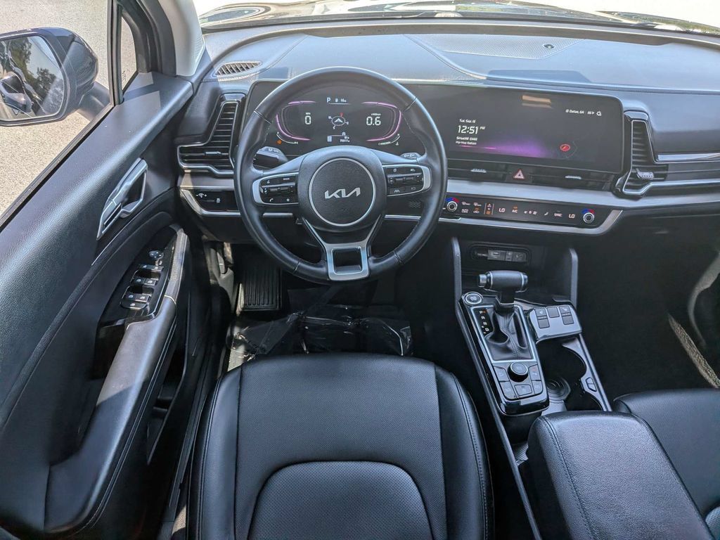 Used 2024 Kia Sportage EX FWD image 15