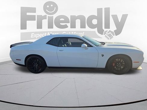 Used 2023 Dodge Challenger SRT Hellcat RWD image 4