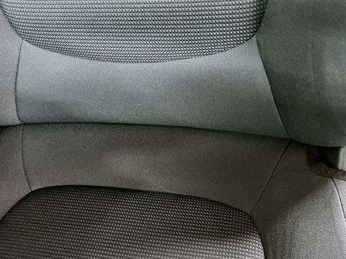 Used 2021 Toyota RAV4 LE w/ Carpet Mat Package (TMS) AWD/4WD image 19