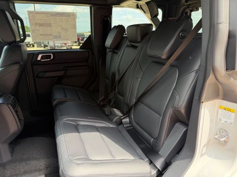 New 2026 Ford Bronco Outer Banks AWD/4WD image 15