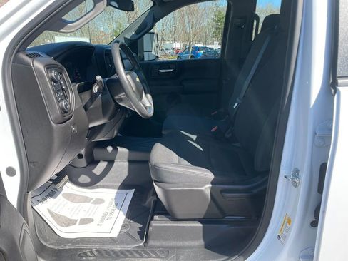 Used 2025 Chevrolet Silverado 2500 W/T w/ WT/CX Safety Package AWD/4WD image 12