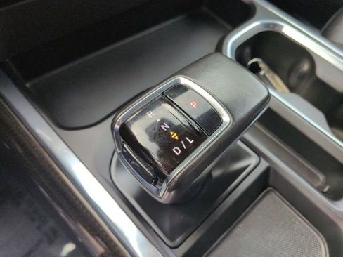 Used 2022 Chevrolet Silverado 1500 LT Trail Boss w/ Convenience Package II image 16