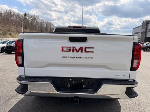 Used 2025 GMC Sierra 1500 SLE image 12