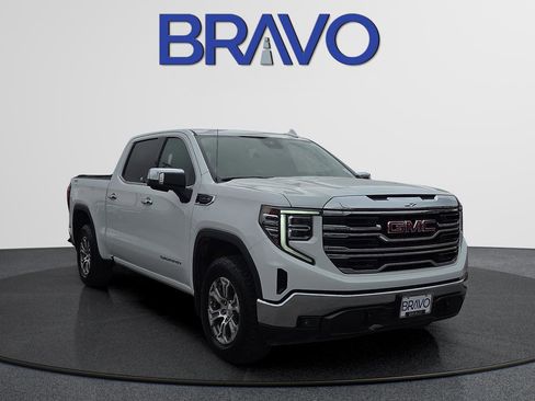 Used 2025 GMC Sierra 1500 SLT AWD/4WD image 2