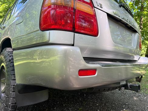 Used 2001 Toyota Land Cruiser AWD/4WD image 37