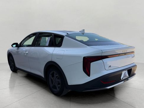 Used 2025 Kia K4 FWD image 9