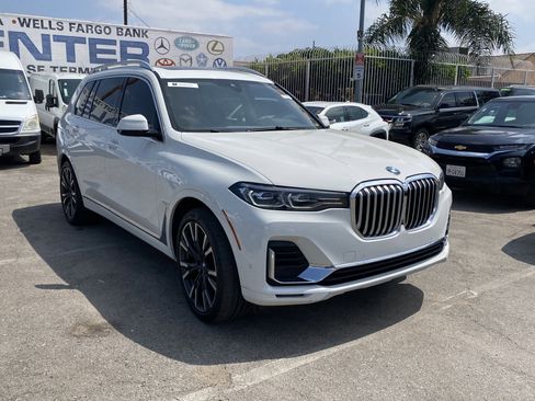Used 2021 BMW X7 xDrive40i w/ Cold Weather Package AWD/4WD image 7