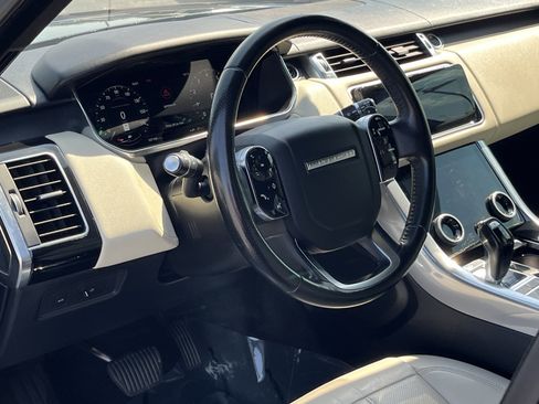 Used 2018 Land Rover Range Rover Sport Supercharged AWD/4WD image 17