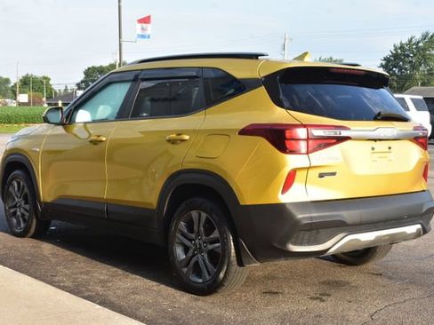 Used 2023 Kia Seltos LX AWD/4WD image 13