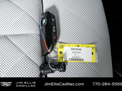 Used 2025 BMW X5 M60i AWD/4WD image 26