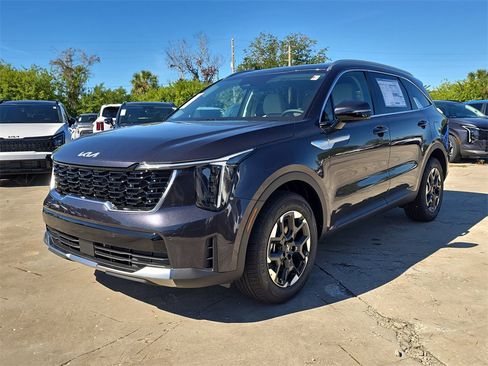 New 2026 Kia Sorento S image 4