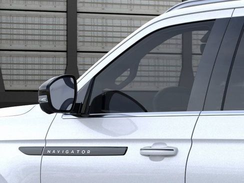 New 2025 Lincoln Navigator L Black Label image 20