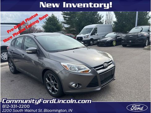 Used 2014 Ford Focus SE w/ Equipment Group 201A image 1