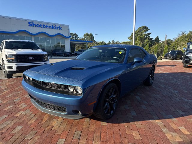 Used 2022 Dodge Challenger SXT w/ Blacktop Package RWD image 29