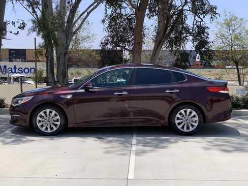 Used 2018 Kia Optima LX w/ 17" Alloy Wheels Package image 4