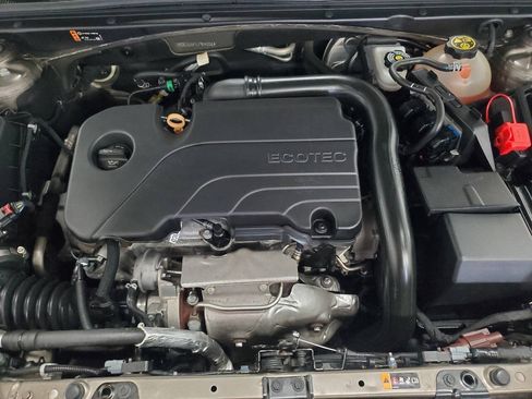 Used 2020 Chevrolet Malibu LT FWD image 4