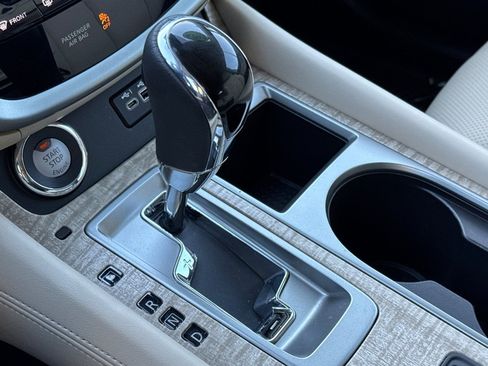 Used 2024 Nissan Murano SL image 22