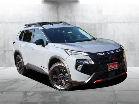 Certified 2025 Nissan Rogue SV AWD/4WD image 2