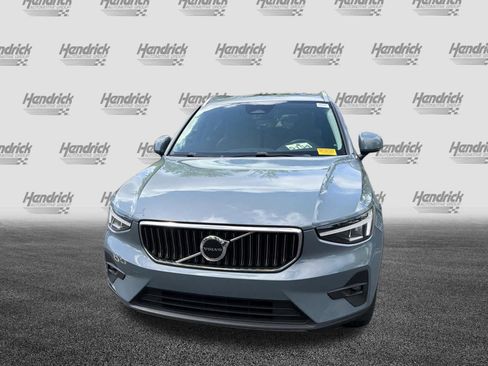 Used 2023 Volvo XC40 B5 Plus w/ Protection Package Premier image 6