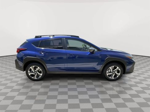 Used 2025 Subaru Crosstrek 2.5i Premium AWD/4WD image 12