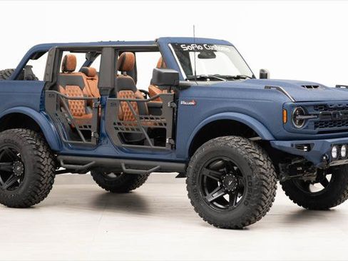 Used 2025 Ford Bronco 4-Door AWD/4WD image 18