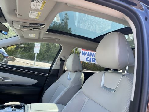Certified 2024 Hyundai Tucson Limited AWD/4WD image 21