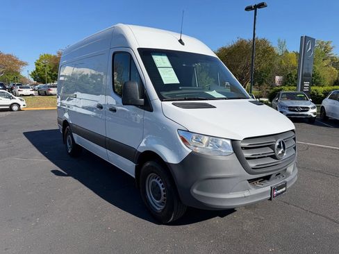 Used 2023 Mercedes-Benz Sprinter 2500 image 16