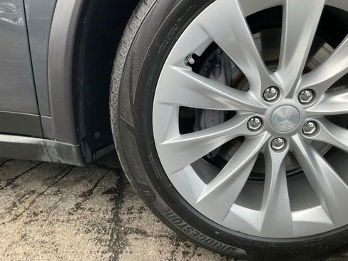 Used 2017 Tesla Model X 75D image 77