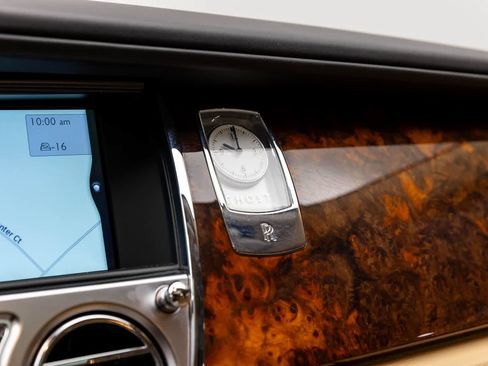 Used 2011 Rolls-Royce Ghost RWD image 26