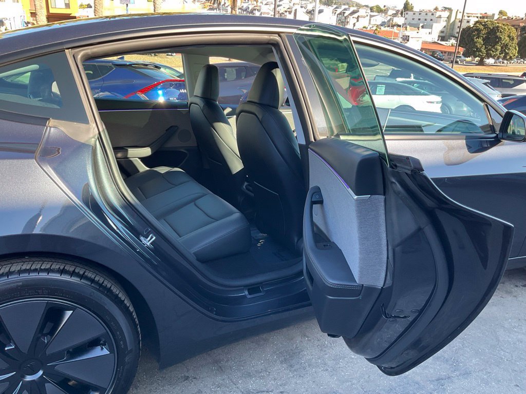 Used 2025 Tesla Model 3 Long Range RWD image 48