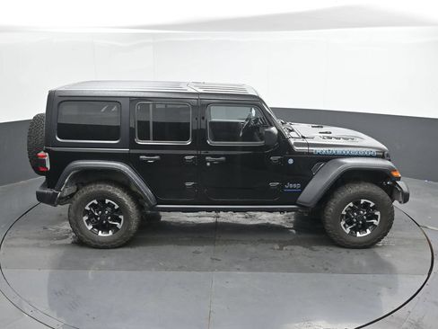 Used 2024 Jeep Wrangler Unlimited Rubicon 4xe w/ Technology Group AWD/4WD image 31