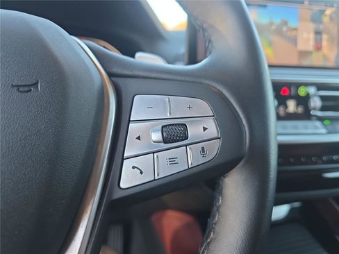 Used 2024 BMW X4 xDrive30i image 21