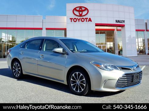 Used 2016 Toyota Avalon XLE image 1