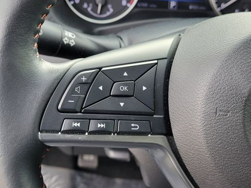 Used 2023 Nissan Sentra SR w/ SR Premium Package image 22