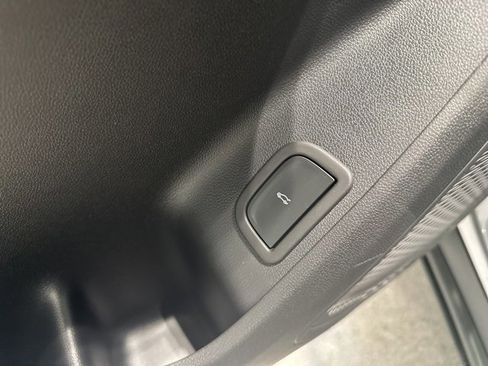 New 2026 Chevrolet Traverse LT w/ Midnight/Sport Edition image 10