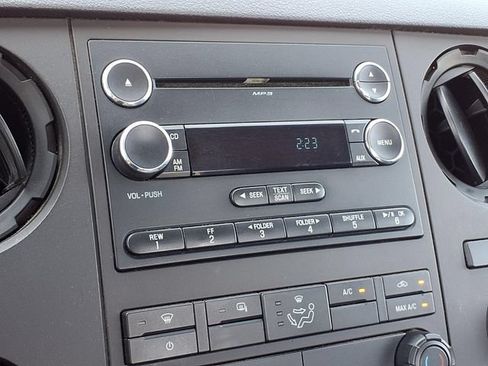 Used 2015 Ford F250 XL w/ Power Equipment Group AWD/4WD image 7