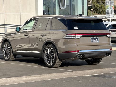 New 2026 Lincoln Aviator Reserve image 5